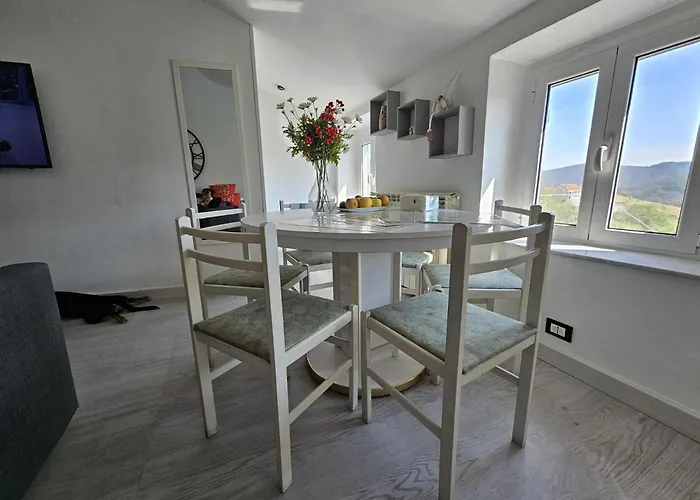 Berry's House Semesterbostad Altare