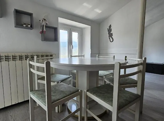 Berry's House Semesterbostad *